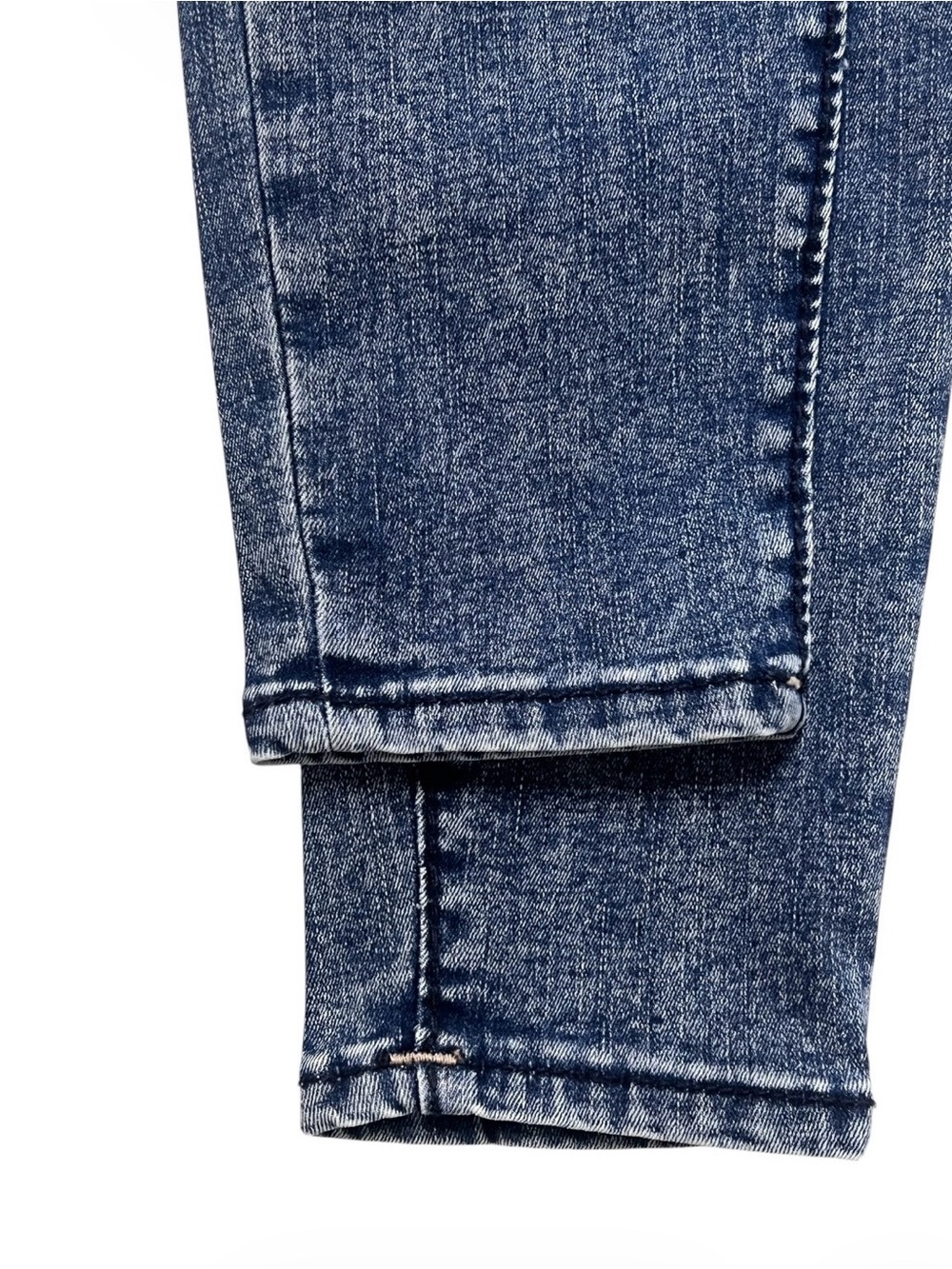 True Religion Halle Women’s Dark Blue Skinny Jeans with Signature Back Pockets - Picture 5 of 5